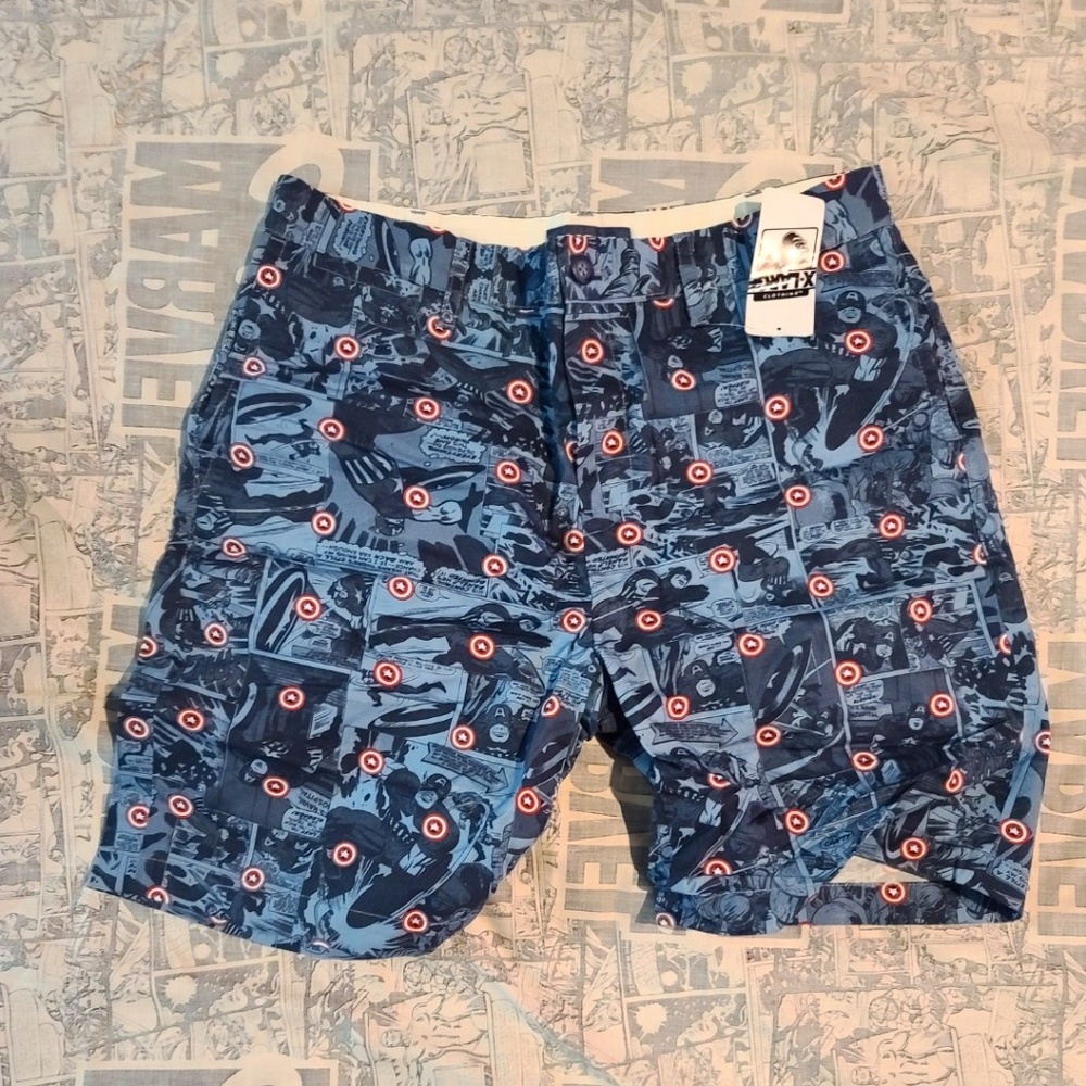 CAPTAIN AMERICA SHIELD PATTERN SHORT - FREE....